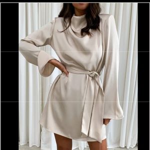 Brand new Pretty Lavish jayda cowl neck dress